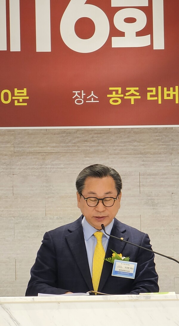 ▲신임부총회장 박귀환 목사의 총회장 이취임식 사회 모습. 